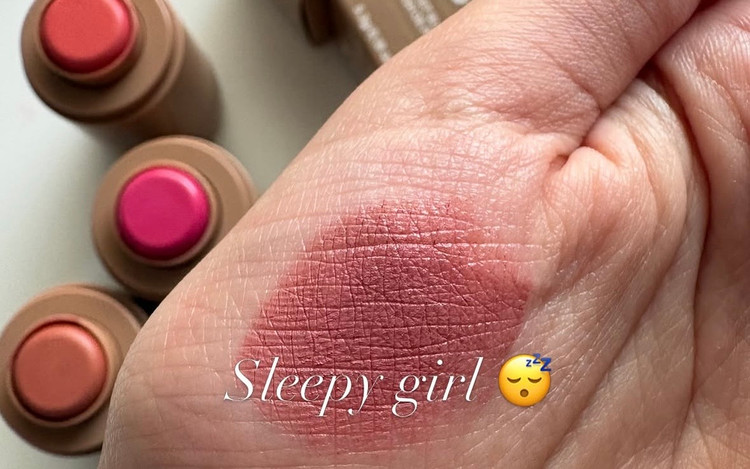 رژگونه استیکی رود